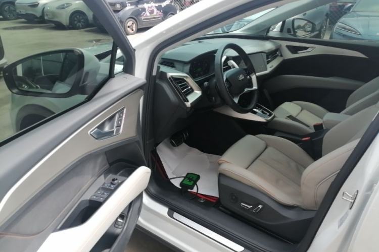 Used Audi Q5 e-tron 2022 40 e-tron Starry Edition Luxury Package Driver Seat