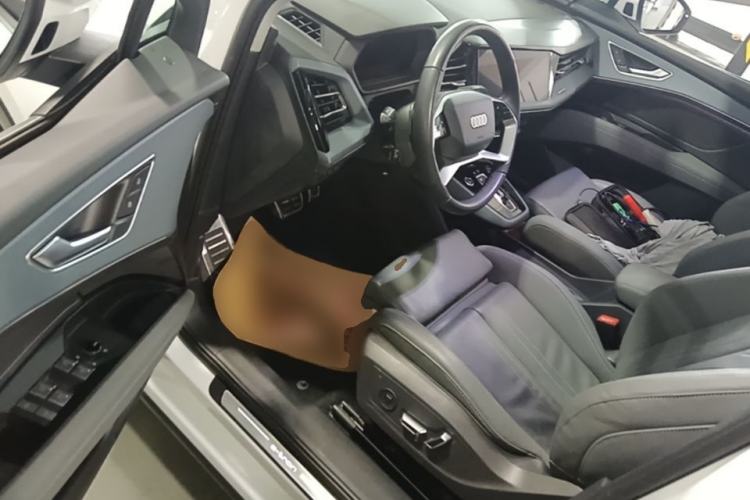 Used Audi Q5 e-tron 2022 40 e-tron Starry Edition Luxury Package Driver Seat