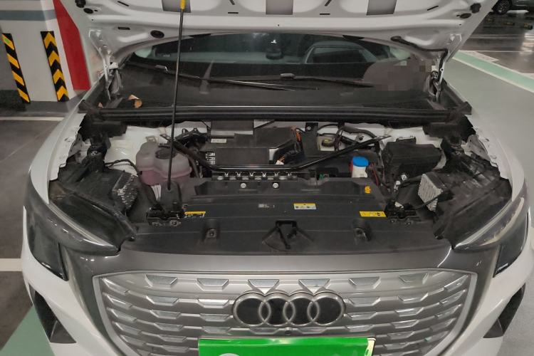 Used Audi Q5 e-tron 2022 40 e-tron Starlight Edition Mech Kit Engine Bay