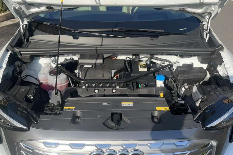 Used Audi Q5 e-tron 2022 40 e-tron Starry Edition Luxury Package Engine Bay