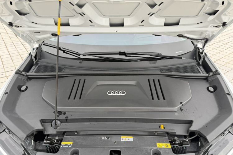 Used Audi Q5 e-tron 2022 50 e-tron quattro Glory Edition Elegant Suit Engine Bay