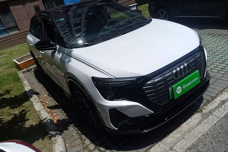 Used Audi Q5 e-tron 2022 40 e-tron Starlight Edition Mech Kit Exterior 1
