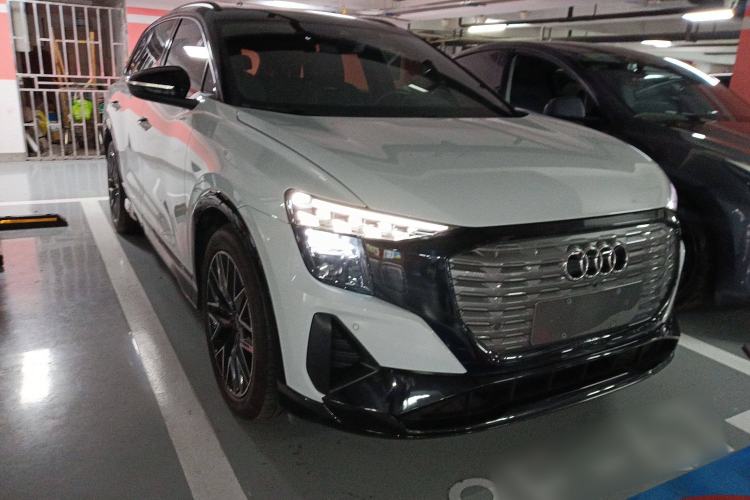 Used Audi Q5 e-tron 2022 40 e-tron Starlight Edition Mech Kit Exterior 2