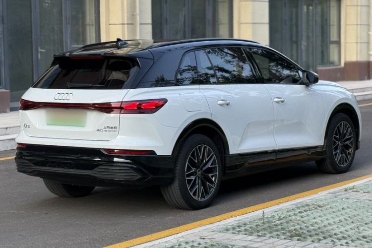 Used Audi Q5 e-tron 2022 40 e-tron Starlight Edition Mech Kit Exterior 7
