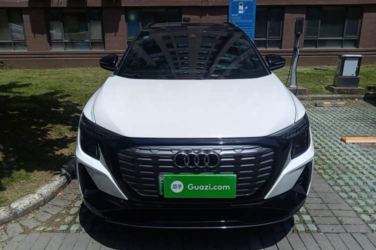Used Audi Q5 e-tron 2022 40 e-tron Starlight Edition Mech Kit Front