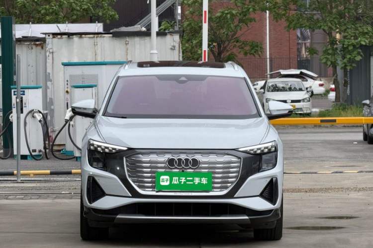 Used Audi Q5 e-tron 2022 40 e-tron Starry Edition Luxury Package Front