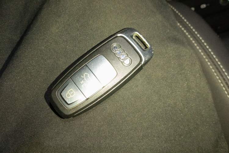 Used Audi Q5 e-tron 2022 40 e-tron Starlight Edition Mech Kit Interior 1