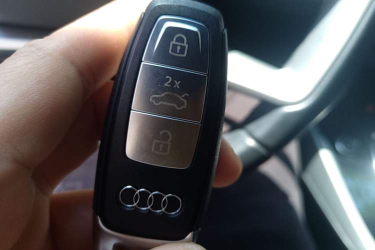 Used Audi Q5 e-tron 2022 40 e-tron Starlight Edition Mech Kit Interior 1