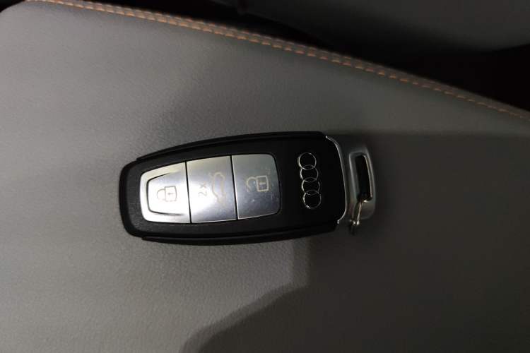 Used Audi Q5 e-tron 2022 40 e-tron Starry Edition Luxury Package Interior 1