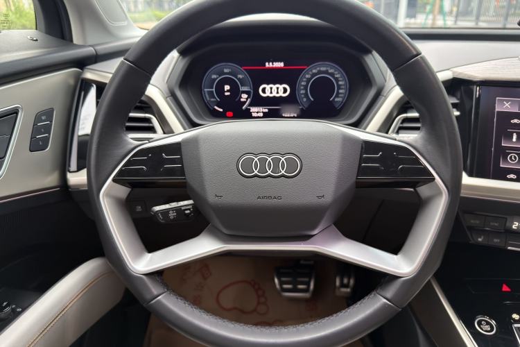Used Audi Q5 e-tron 2022 40 e-tron Starry Edition Luxury Package Interior 3
