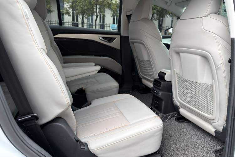 Used Audi Q5 e-tron 2022 40 e-tron Starry Edition Luxury Package Interior 9