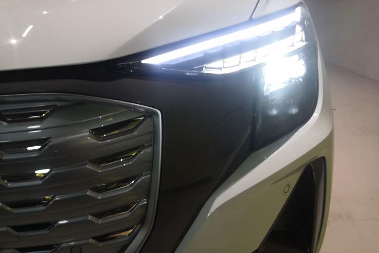 Used Audi Q5 e-tron 2022 40 e-tron Starry Edition Luxury Package Left Front Headlight
