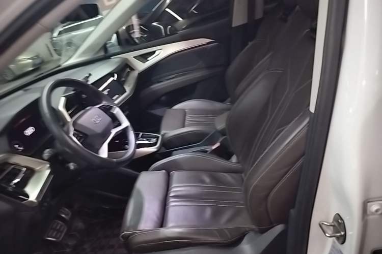 Used Audi Q5 e-tron 2022 40 e-tron Starry Edition Luxury Package Left Front Seat