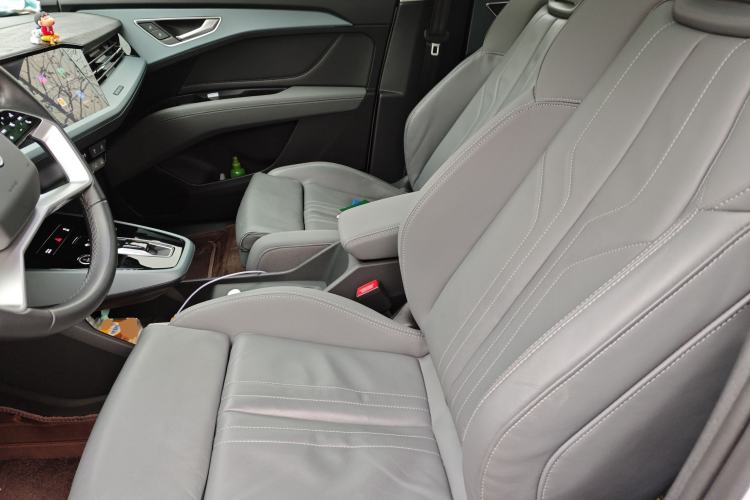 Used Audi Q5 e-tron 2022 40 e-tron Starry Edition Luxury Package Left Front Seat