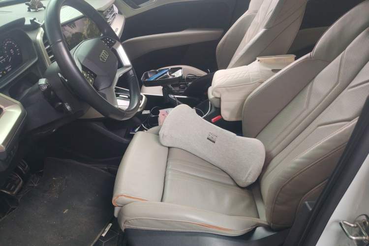 Used Audi Q5 e-tron 2022 40 e-tron Starry Edition Luxury Package Left Front Seat