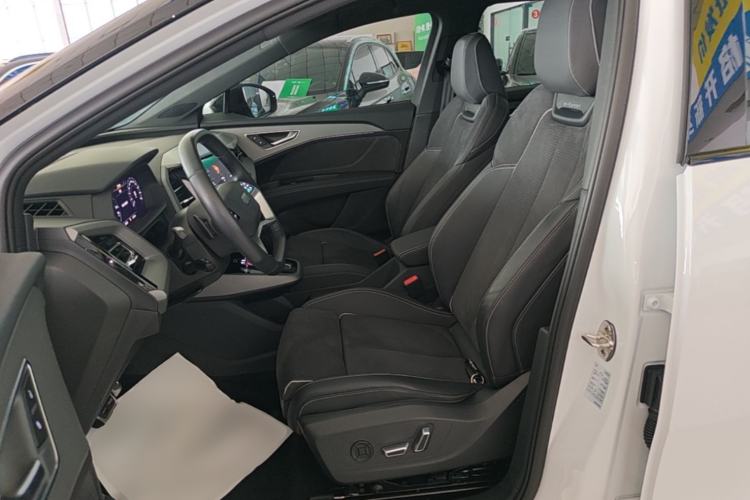 Used Audi Q5 e-tron 2022 40 e-tron Starlight Edition Mech Kit Left Front Seat