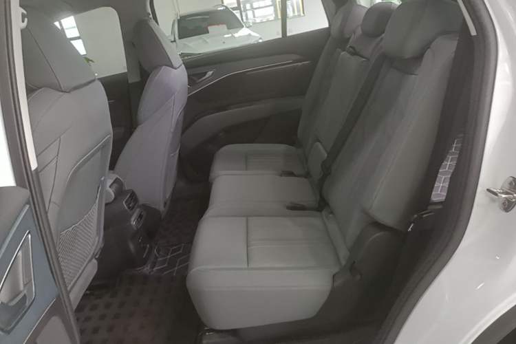 Used Audi Q5 e-tron 2022 40 e-tron Starry Edition Luxury Package Left Rear Seat
