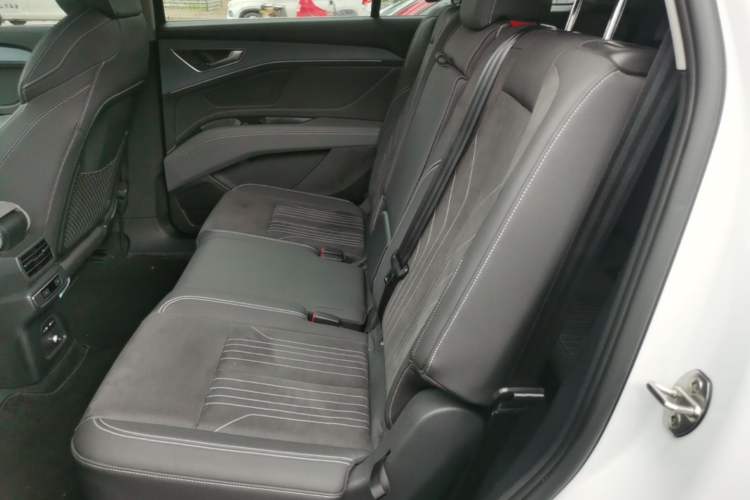 Used Audi Q5 e-tron 2022 40 e-tron Starlight Edition Mech Kit Left Rear Seat