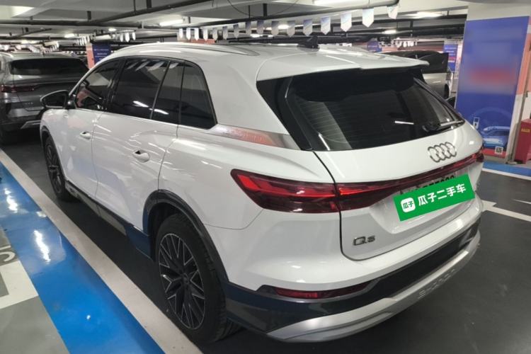 Used Audi Q5 e-tron 2022 40 e-tron Starry Edition Luxury Package Rear Left 45 Deg