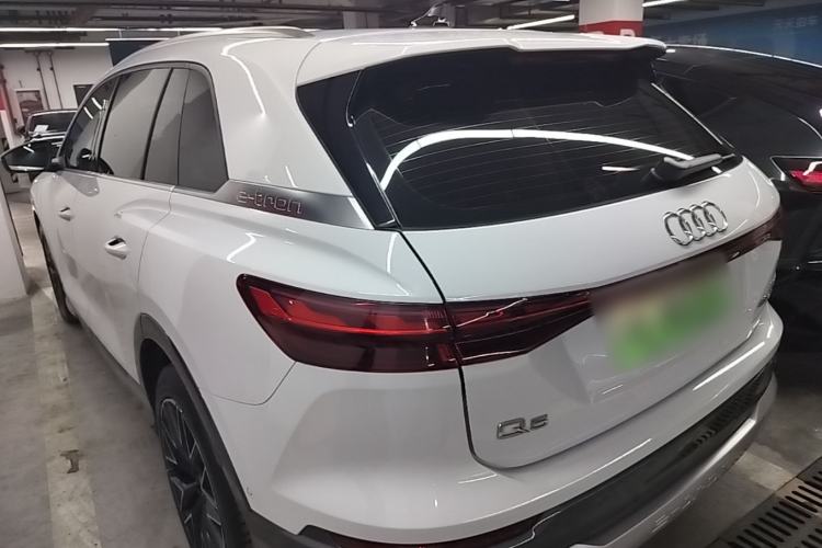 Used Audi Q5 e-tron 2022 40 e-tron Starry Edition Luxury Package Rear Left 45 Deg