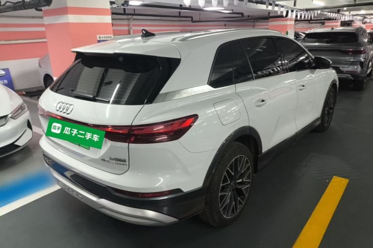 Used Audi Q5 e-tron 2022 40 e-tron Starry Edition Luxury Package Rear Right 45 Deg