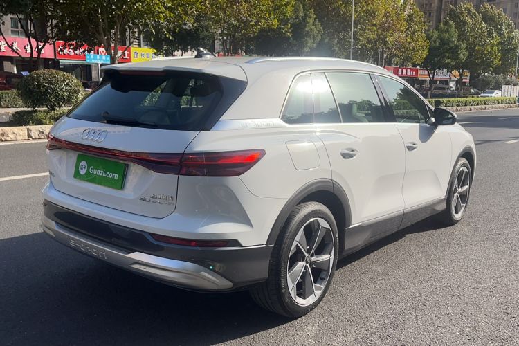 Used Audi Q5 e-tron 2022 40 e-tron Starry Edition Luxury Package Rear Right 45 Deg