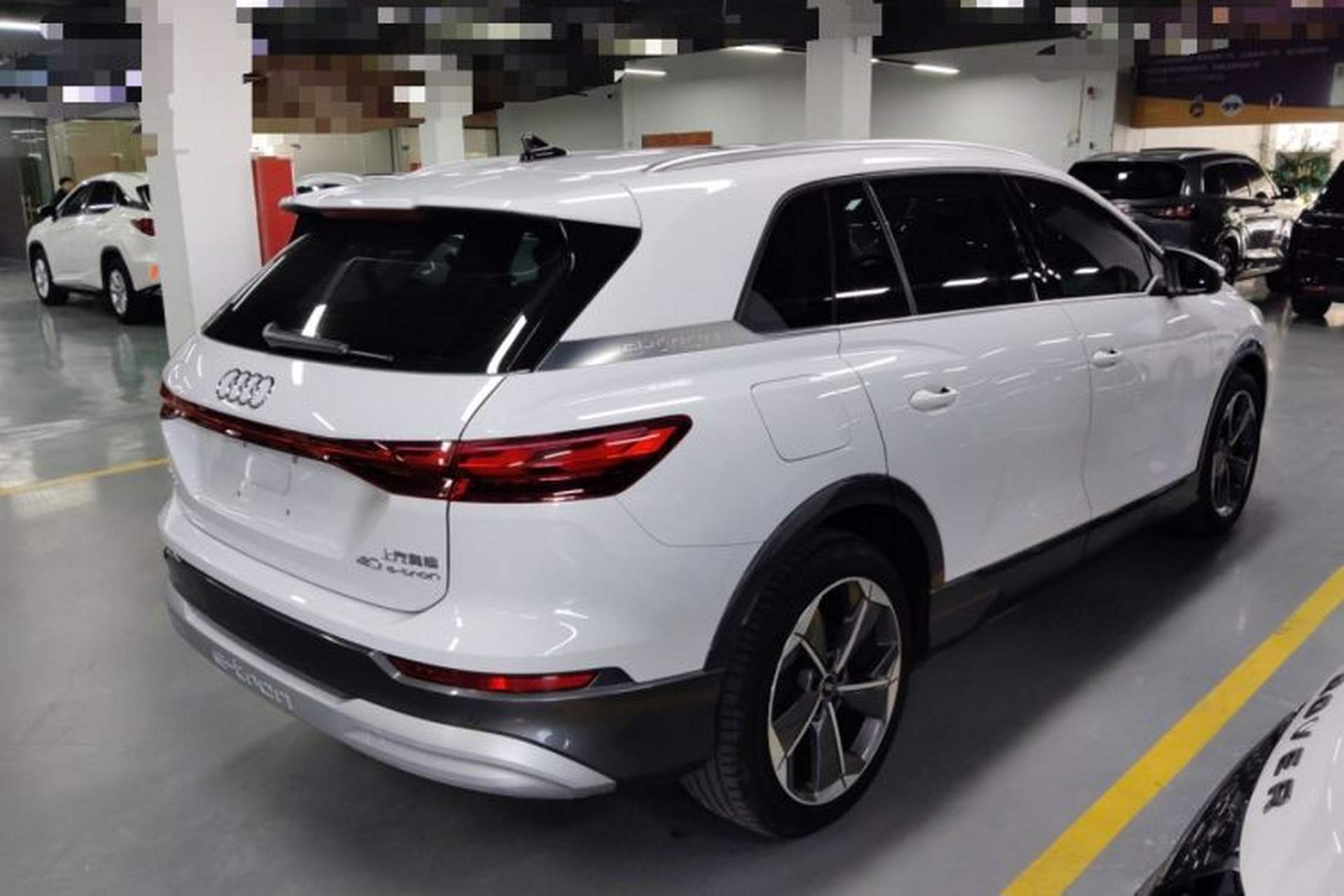 Used Audi Q5 e-tron 2022 40 e-tron Starry Edition Luxury Package Rear Right 45 Deg