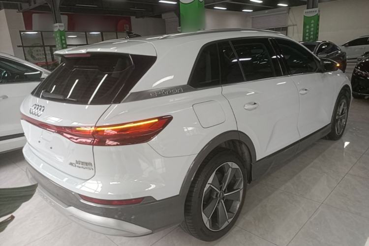 Used Audi Q5 e-tron 2022 40 e-tron Starry Edition Luxury Package Rear Right 45 Deg