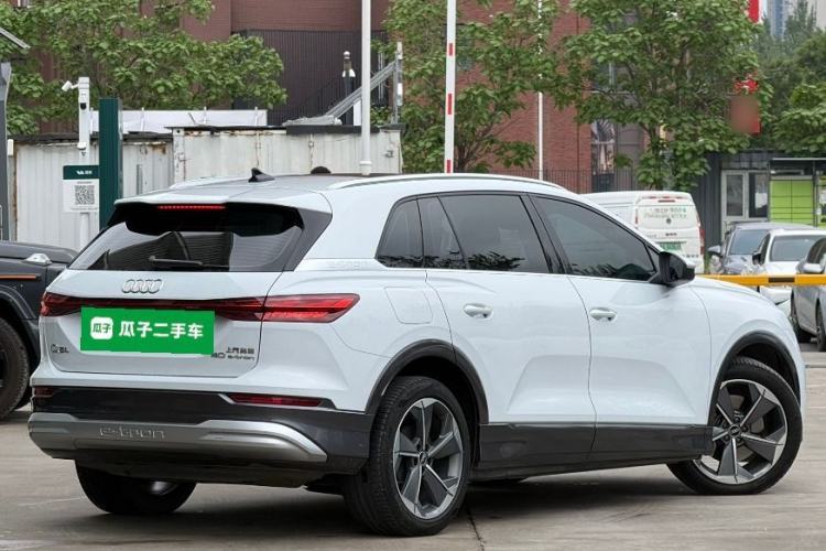 Used Audi Q5 e-tron 2022 40 e-tron Starry Edition Luxury Package Rear Right 45 Deg