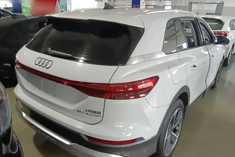 Used Audi Q5 e-tron 2022 40 e-tron Starry Edition Luxury Package Rear Right 45 Deg