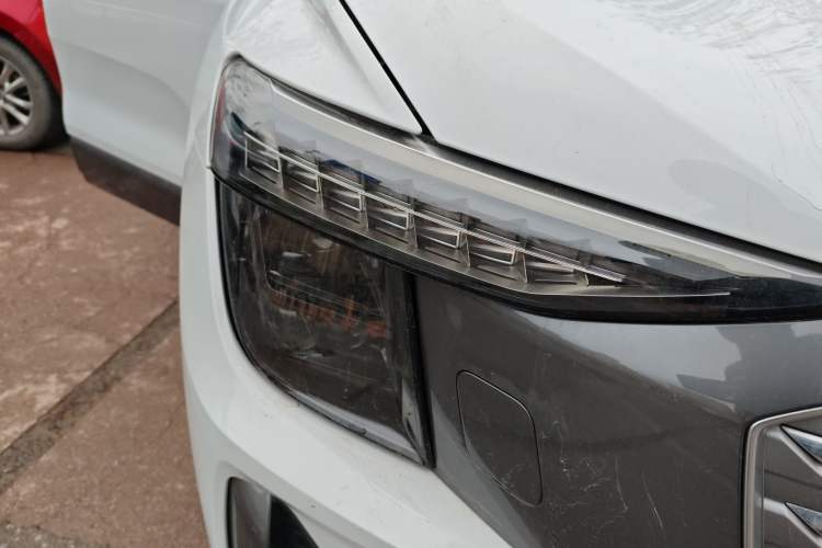 Used Audi Q5 e-tron 2022 40 e-tron Starry Edition Luxury Package Right Front Headlight