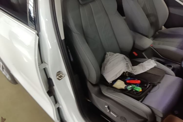 Used Audi Q5 e-tron 2022 40 e-tron Starry Edition Luxury Package Right Front Seat