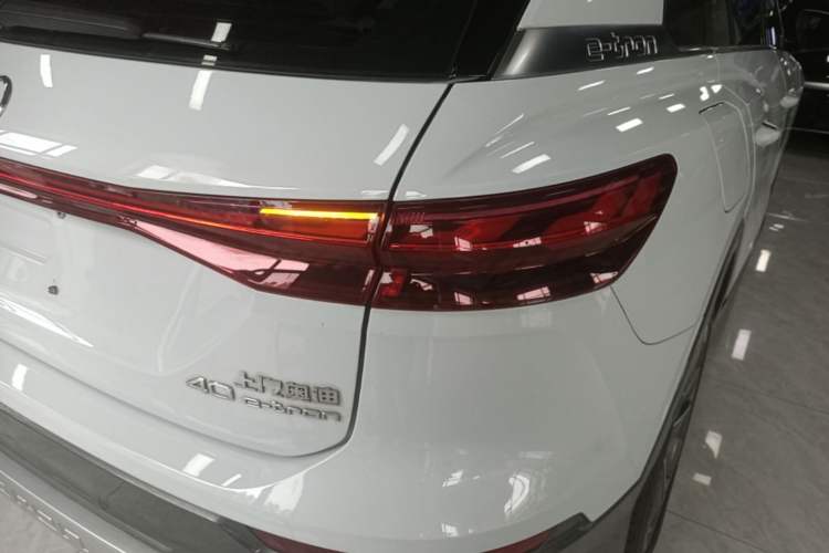 Used Audi Q5 e-tron 2022 40 e-tron Starry Edition Luxury Package Right Rear Taillight