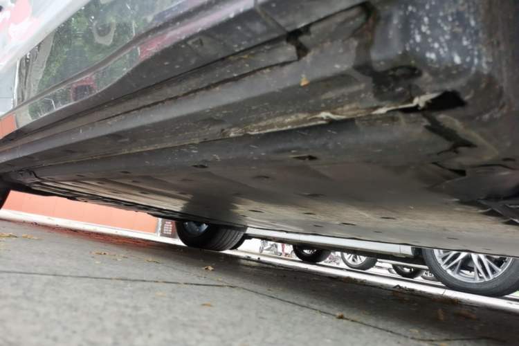 Used Audi Q5 e-tron 2022 40 e-tron Starlight Edition Mech Kit Right Side Sill