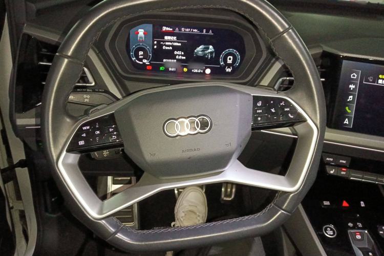 Used Audi Q5 e-tron 2022 40 e-tron Starlight Edition Mech Kit Steering Wheel