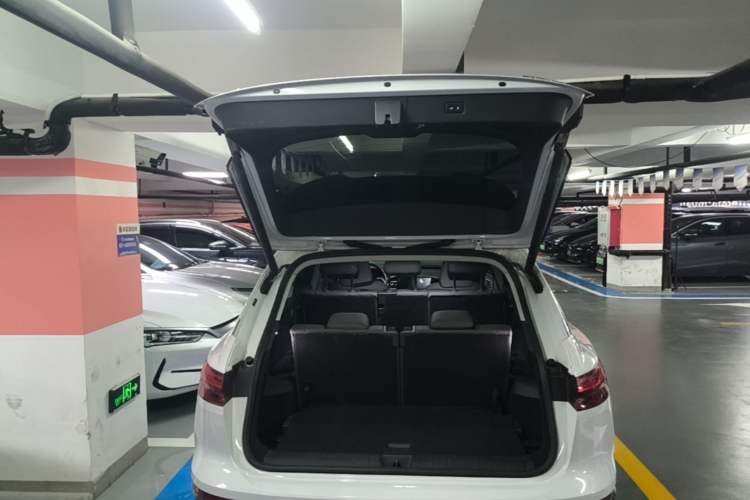 Used Audi Q5 e-tron 2022 40 e-tron Starry Edition Luxury Package Trunk