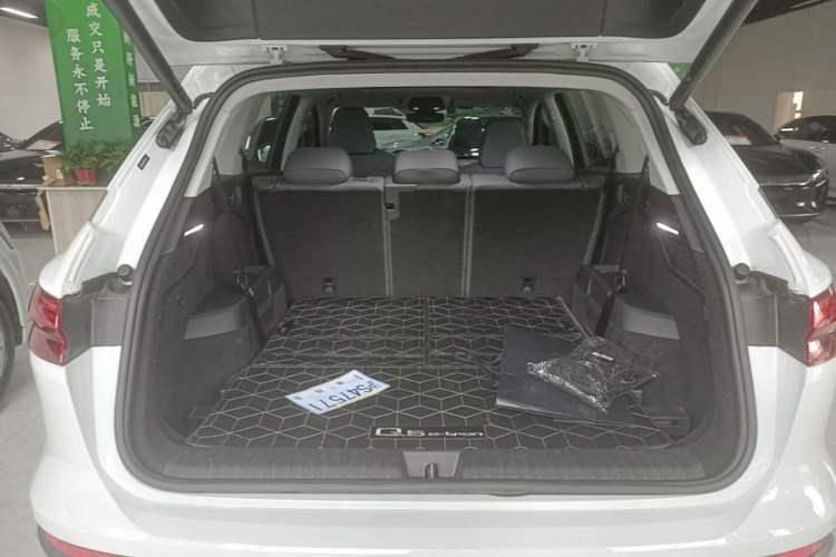Used Audi Q5 e-tron 2022 40 e-tron Starry Edition Luxury Package Trunk