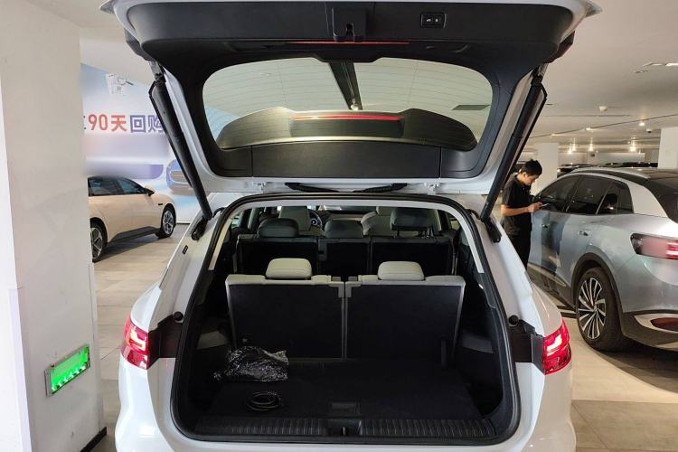 Used Audi Q5 e-tron 2022 40 e-tron Starry Edition Luxury Package Trunk