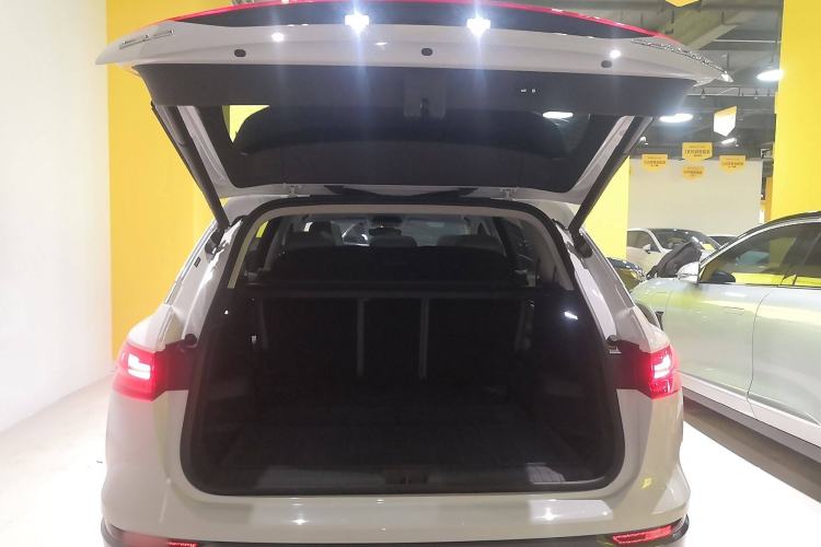 Used Audi Q5 e-tron 2022 40 e-tron Starry Edition Luxury Package Trunk