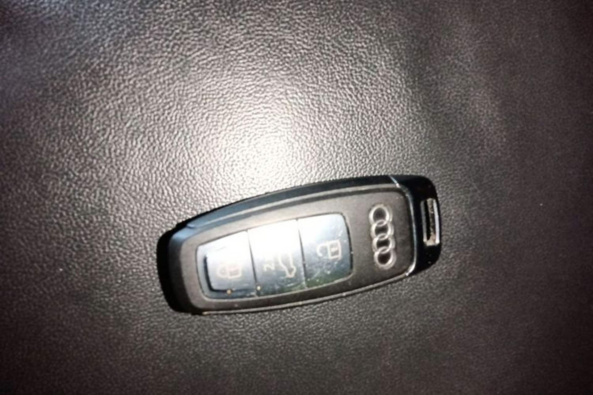 Used Audi Q5 e-tron 2022 40 e-tron Starry Edition Luxury Package Vehicle Key