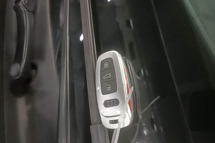 Used Audi Q5 e-tron 2022 40 e-tron Starry Edition Luxury Package Vehicle Key