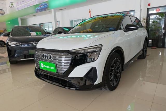 Used Audi Q5 e-tron 2022 40 e-tron Starlight Edition Mech Kit