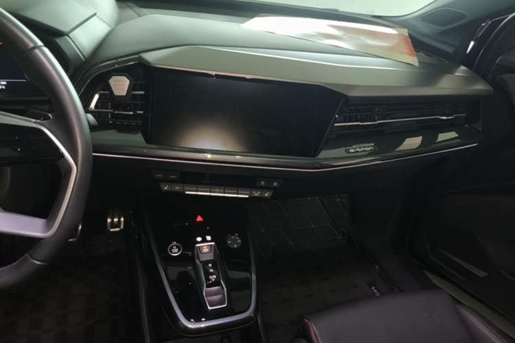 Used Audi Q5 e-tron 2023 40 e-tron Starry Edition Black Warrior Version Audio And AC Panel