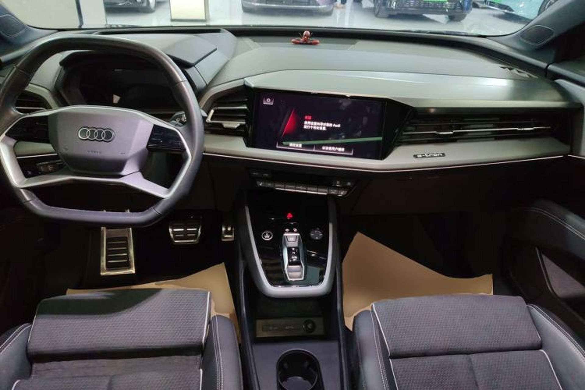 Used Audi Q5 e-tron 2023 40 e-tron Starry Edition Mecha Kit Center Console