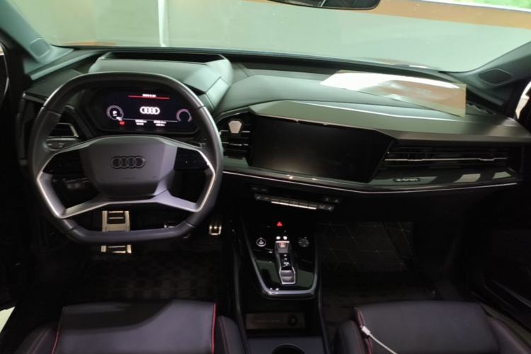 Used Audi Q5 e-tron 2023 40 e-tron Starry Edition Black Warrior Version Center Console
