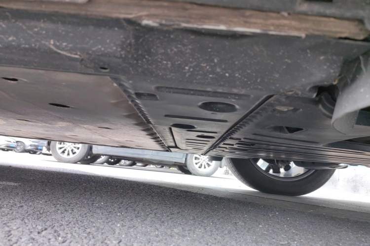Used Audi Q5 e-tron 2023 40 e-tron Shining Edition Mecha Kit Chassis Rear Left