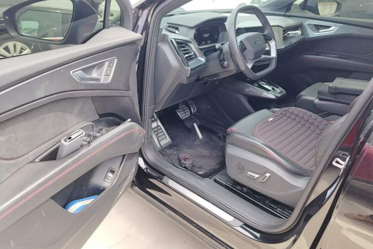 Used Audi Q5 e-tron 2023 40 e-tron Starry Edition Black Warrior Version Driver Seat