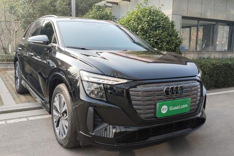 Used Audi Q5 e-tron 2023 40 e-tron Shining Edition Mecha Kit Exterior 2