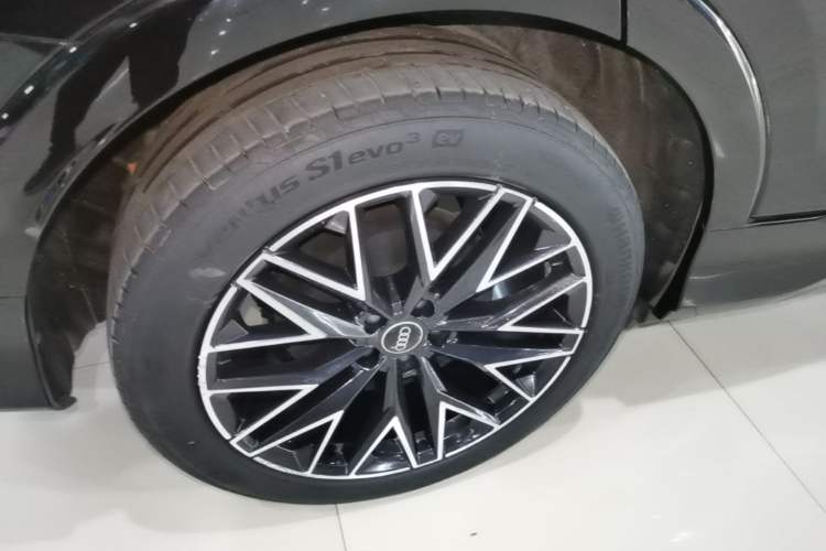 Used Audi Q5 e-tron 2023 40 e-tron Starry Edition Mecha Kit Exterior 3