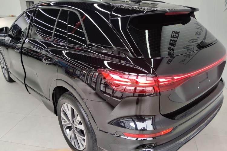 Used Audi Q5 e-tron 2023 40 e-tron Shining Edition Mecha Kit Exterior 3